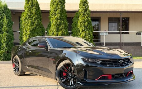 Chevrolet Camaro VI, 2021 год, 3 999 000 рублей, 2 фотография