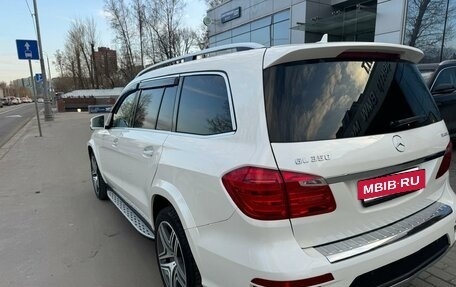 Mercedes-Benz GL-Класс, 2014 год, 3 050 000 рублей, 4 фотография