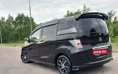 Honda Freed I, 2011 год, 1 150 000 рублей, 4 фотография