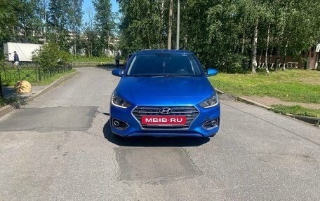 Hyundai Solaris II рестайлинг, 2018 год, 1 100 000 рублей, 5 фотография