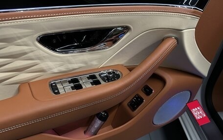Bentley Flying Spur, 2021 год, 25 000 000 рублей, 14 фотография