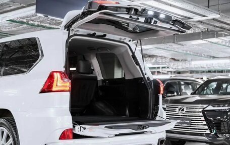 Lexus LX III, 2016 год, 6 990 000 рублей, 11 фотография