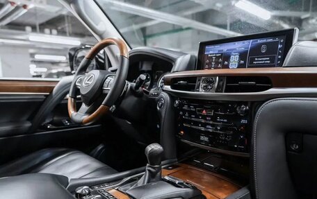 Lexus LX III, 2016 год, 6 990 000 рублей, 2 фотография