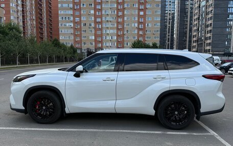 Toyota Highlander, 2021 год, 5 500 000 рублей, 6 фотография