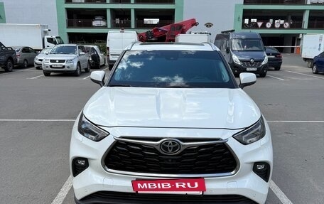 Toyota Highlander, 2021 год, 5 500 000 рублей, 9 фотография