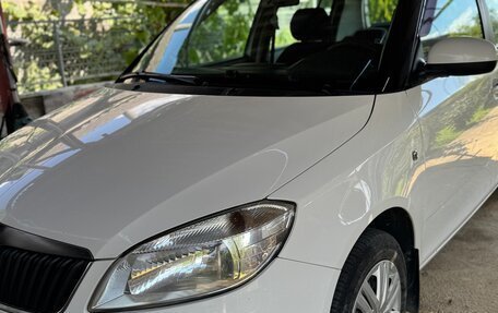 Skoda Fabia II, 2011 год, 650 000 рублей, 3 фотография