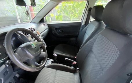 Skoda Fabia II, 2011 год, 650 000 рублей, 11 фотография