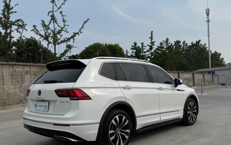 Volkswagen Tiguan II, 2021 год, 2 577 000 рублей, 5 фотография