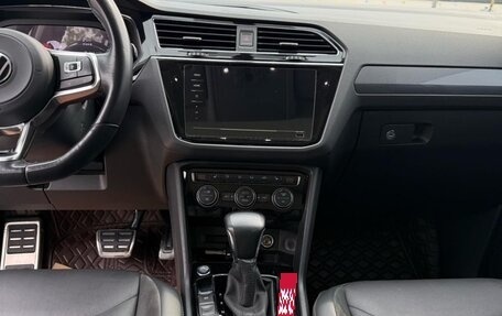 Volkswagen Tiguan II, 2021 год, 2 577 000 рублей, 7 фотография