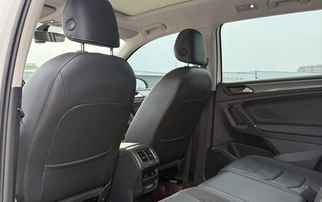 Volkswagen Tiguan II, 2021 год, 2 577 000 рублей, 11 фотография