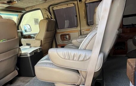 Chevrolet Express II, 2003 год, 3 700 000 рублей, 7 фотография