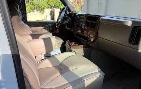 Chevrolet Express II, 2003 год, 3 700 000 рублей, 16 фотография