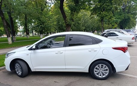 Hyundai Solaris II рестайлинг, 2018 год, 1 370 000 рублей, 3 фотография