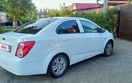 Chevrolet Aveo III, 2012 год, 395 000 рублей, 3 фотография