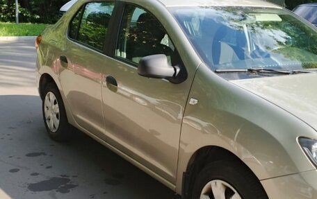 Renault Logan II, 2018 год, 716 000 рублей, 3 фотография