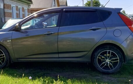 Hyundai Solaris II рестайлинг, 2014 год, 940 000 рублей, 2 фотография