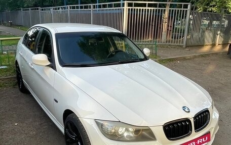 BMW 3 серия, 2011 год, 1 250 000 рублей, 3 фотография