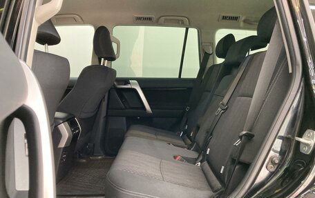 Toyota Land Cruiser Prado 150 рестайлинг 2, 2021 год, 7 500 000 рублей, 15 фотография