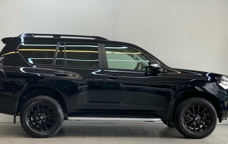 Toyota Land Cruiser Prado 150 рестайлинг 2, 2021 год, 7 500 000 рублей, 4 фотография