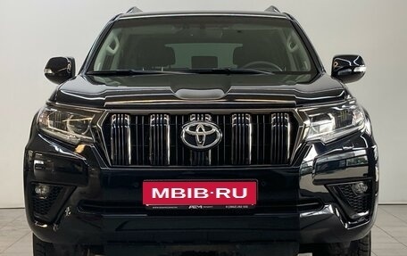 Toyota Land Cruiser Prado 150 рестайлинг 2, 2021 год, 7 500 000 рублей, 2 фотография