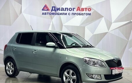 Skoda Fabia II, 2011 год, 850 000 рублей, 3 фотография