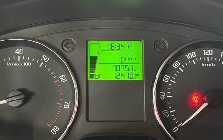 Skoda Fabia II, 2011 год, 850 000 рублей, 16 фотография