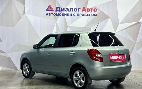 Skoda Fabia II, 2011 год, 850 000 рублей, 6 фотография