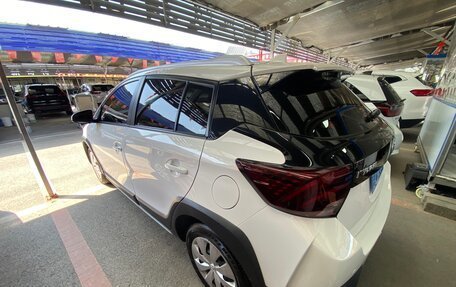 Toyota Yaris, 2021 год, 1 140 000 рублей, 8 фотография
