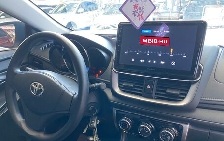 Toyota Yaris, 2021 год, 1 140 000 рублей, 5 фотография