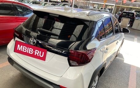 Toyota Yaris, 2021 год, 1 140 000 рублей, 7 фотография