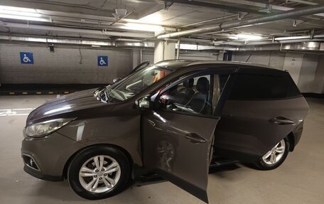 Hyundai ix35 I рестайлинг, 2013 год, 1 100 000 рублей, 9 фотография
