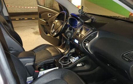 Hyundai ix35 I рестайлинг, 2013 год, 1 100 000 рублей, 8 фотография