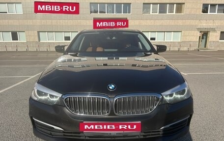 BMW 5 серия, 2018 год, 3 290 000 рублей, 2 фотография
