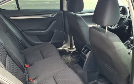 Skoda Octavia, 2018 год, 1 800 000 рублей, 15 фотография
