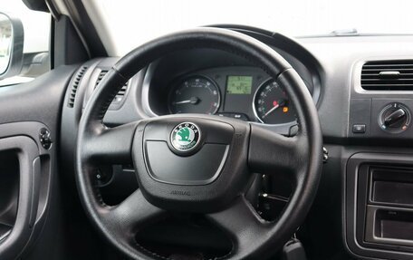Skoda Fabia II, 2010 год, 650 000 рублей, 11 фотография