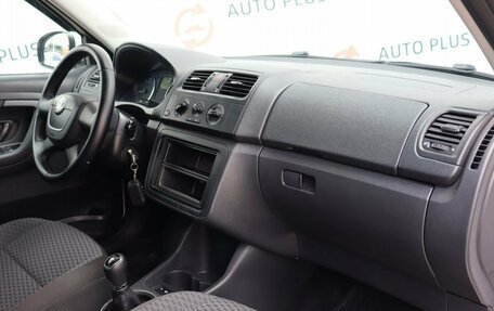 Skoda Fabia II, 2010 год, 650 000 рублей, 9 фотография