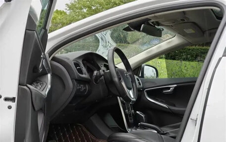 Volvo V40 II рестайлинг, 2019 год, 1 740 111 рублей, 17 фотография