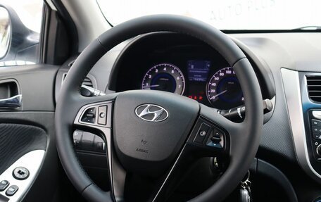 Hyundai Solaris II рестайлинг, 2013 год, 880 000 рублей, 11 фотография