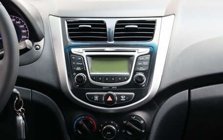 Hyundai Solaris II рестайлинг, 2013 год, 880 000 рублей, 12 фотография