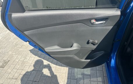 Hyundai Solaris II рестайлинг, 2017 год, 1 058 824 рублей, 19 фотография