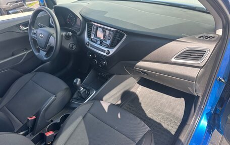 Hyundai Solaris II рестайлинг, 2017 год, 1 058 824 рублей, 18 фотография
