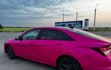 Hyundai Elantra, 2023 год, 2 080 000 рублей, 2 фотография