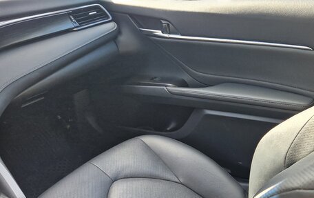 Toyota Camry, 2021 год, 3 700 000 рублей, 5 фотография