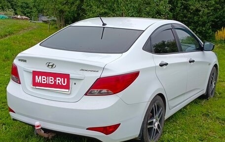 Hyundai Solaris II рестайлинг, 2015 год, 820 000 рублей, 3 фотография