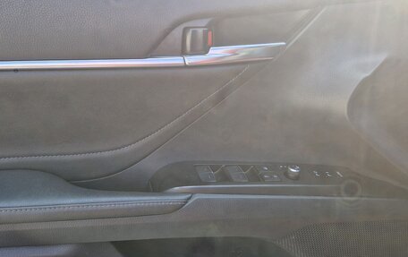 Toyota Camry, 2021 год, 3 700 000 рублей, 9 фотография