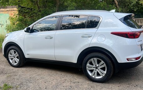 KIA Sportage IV рестайлинг, 2016 год, 1 950 000 рублей, 3 фотография