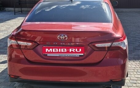 Toyota Camry, 2021 год, 3 700 000 рублей, 10 фотография