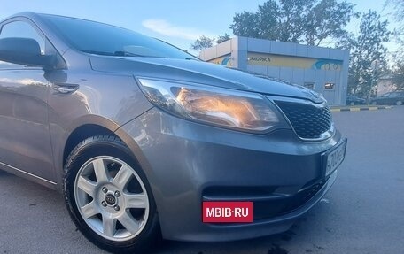 KIA Rio III рестайлинг, 2015 год, 600 000 рублей, 2 фотография