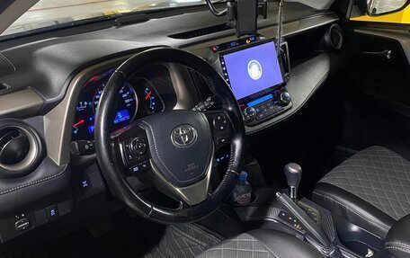 Toyota RAV4, 2013 год, 1 800 000 рублей, 10 фотография