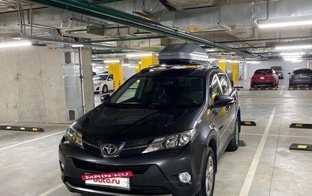 Toyota RAV4, 2013 год, 1 800 000 рублей, 2 фотография